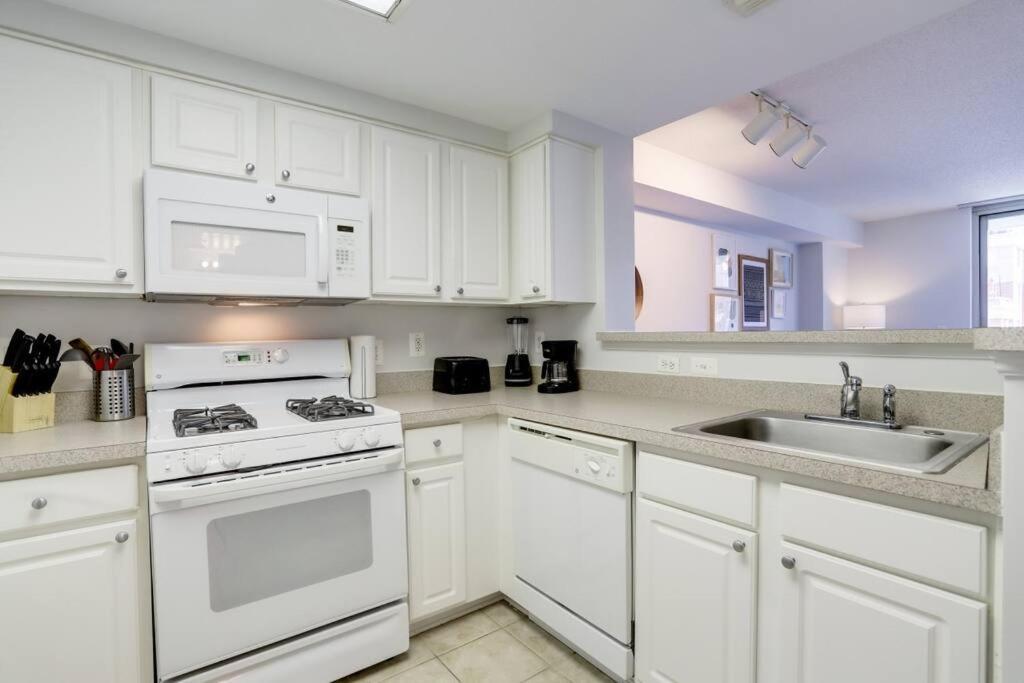 Fantastic 1 Bedroom Condo At Ballston With Gym Arlington Eksteriør billede